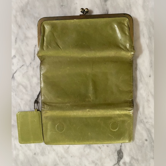 Hobo Women’s Leather Wallet - Light Green, Paisley Lining 🌿💫 - Picture 6 of 13
